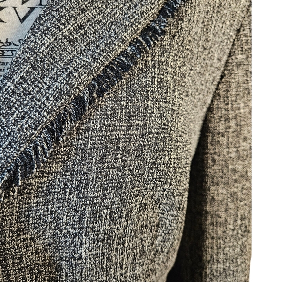 Norton McNaughton Gray Tweed Blazer with Black Flower - Picture 8 of 10